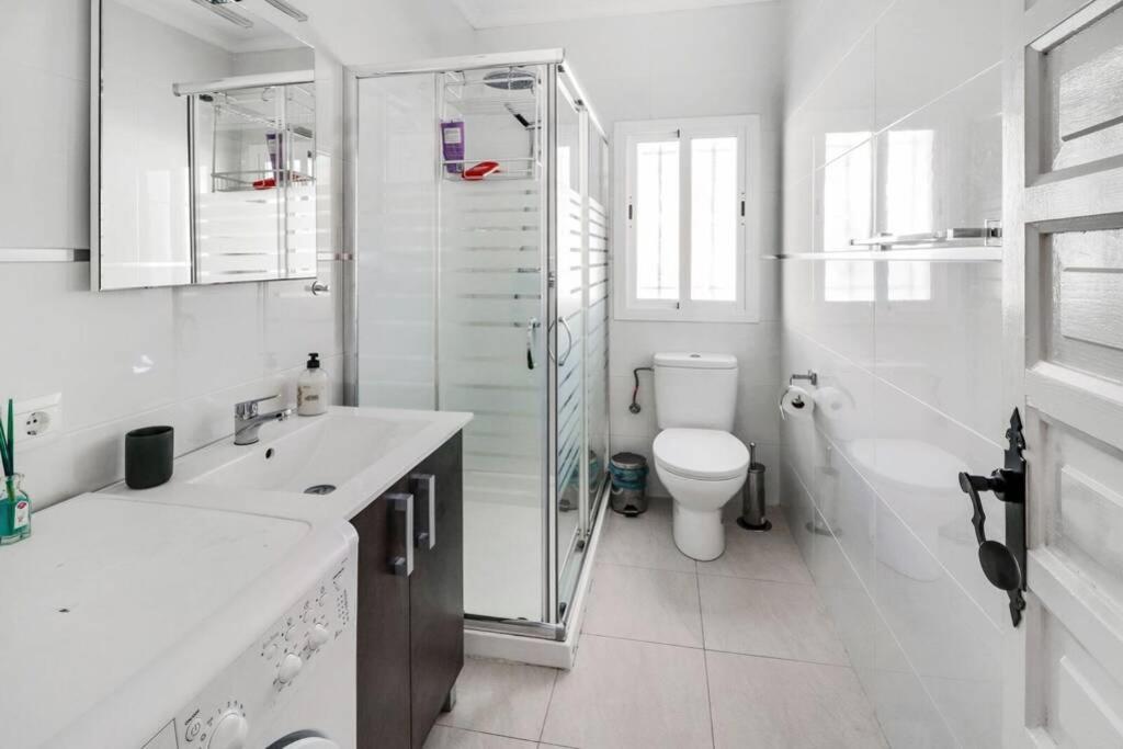Capistrano Village B, 1 Bedroom + Free Wi-Fi Nerja Kültér fotó